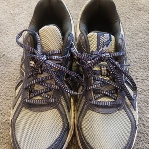 New Balance men's gym shoes